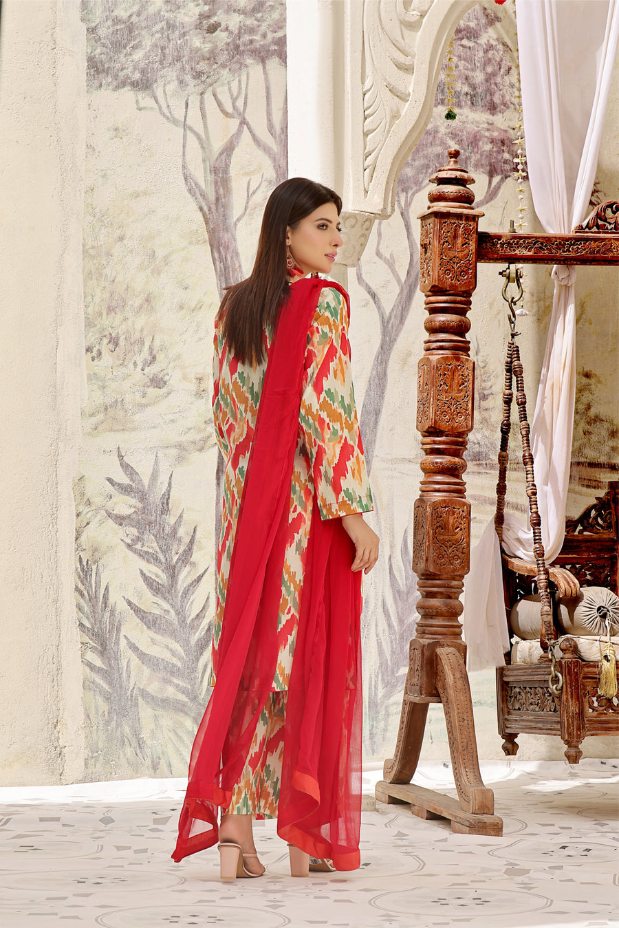 Feathers Premium Printed Lawn Unstitched 3Pc Suit KRISTY-FT366