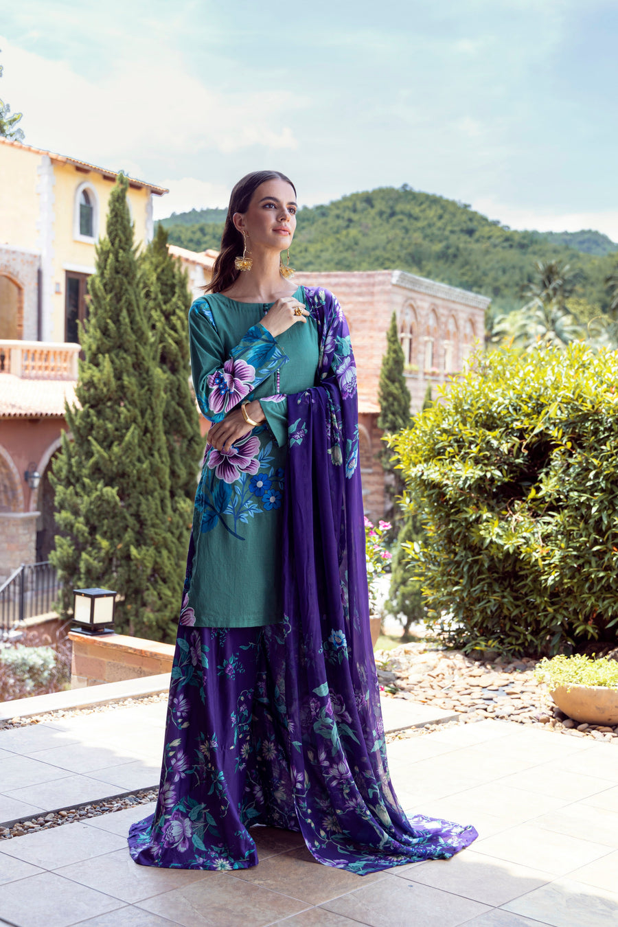 Feathers Premium Printed Lawn Unstitched 3Pc Suit KYNEL-FT526