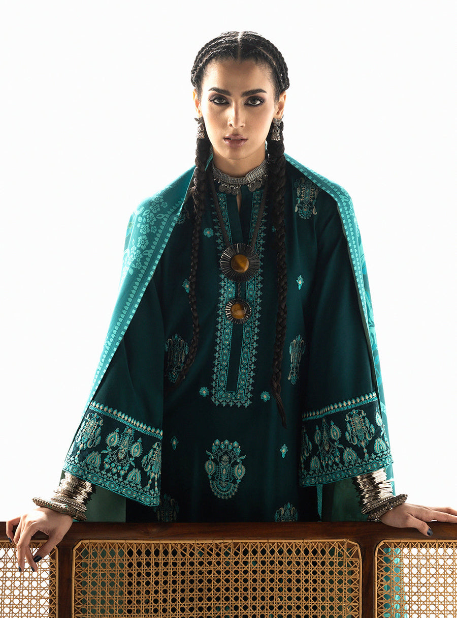 Zainab Chottani Embroidered Marina Twill Unstitched 3Pc Suit D-06 Kyana
