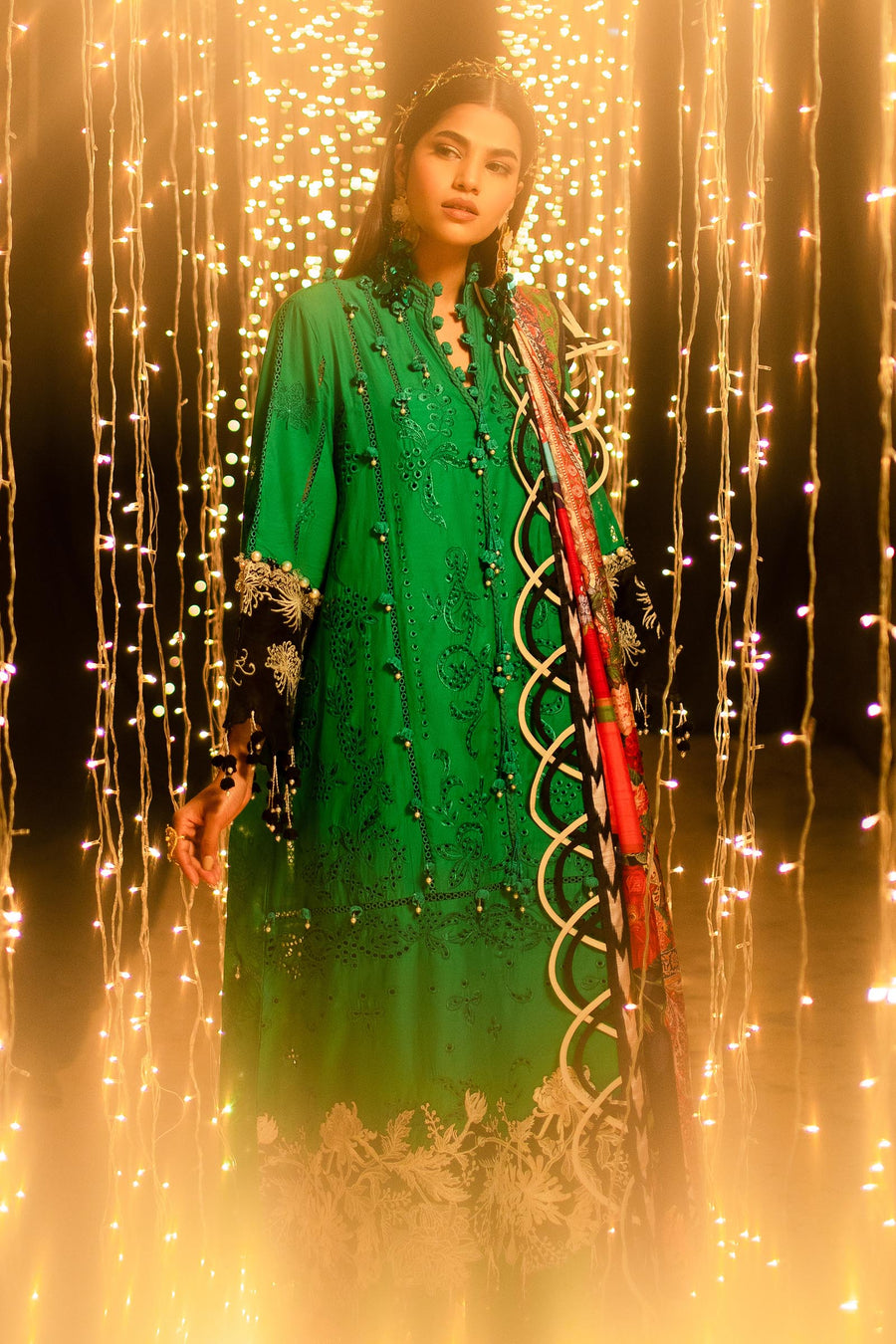 Sana Safinaz Embroidered Luxury Lawn Unstitched 3Pc Suit D-01B