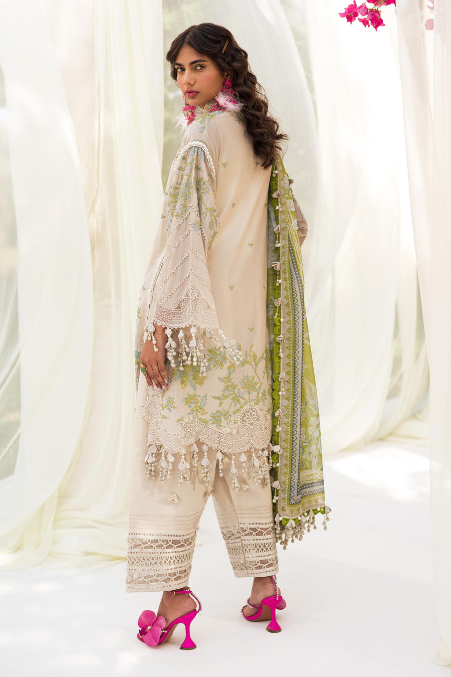 Sana Safinaz Embroidered Luxury Lawn Unstitched 3Pc Suit D-08A