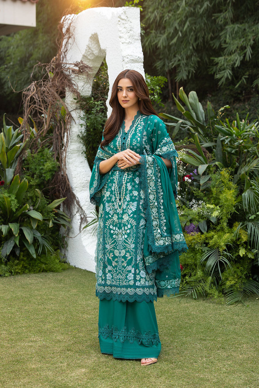 Sobia Nazir Embroidered Luxury Lawn Unstitched 3Pc Suit D-08B