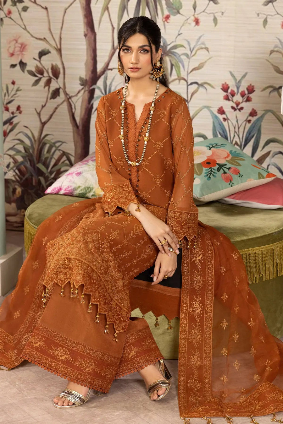 AF-DHG-5015-Larisa Dhaagay V02