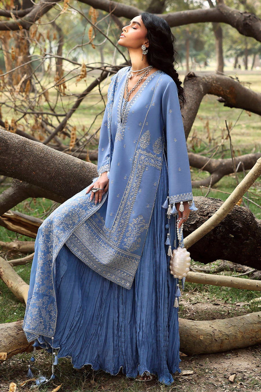 Gul Ahmed Luxury Raw Silk Unstitched Embroidered 3Pc Suit LE-62003