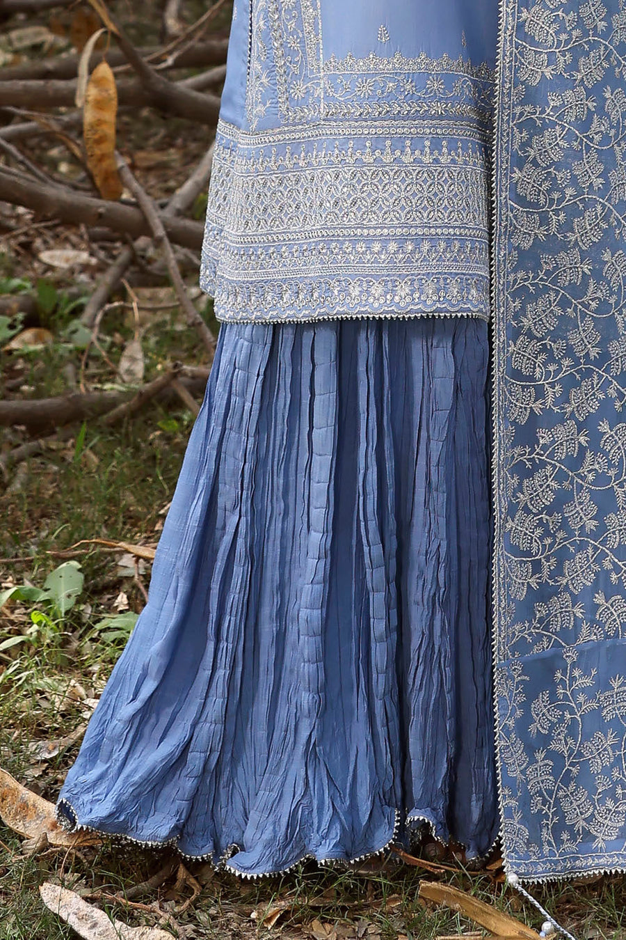 Gul Ahmed Luxury Raw Silk Unstitched Embroidered 3Pc Suit LE-62003