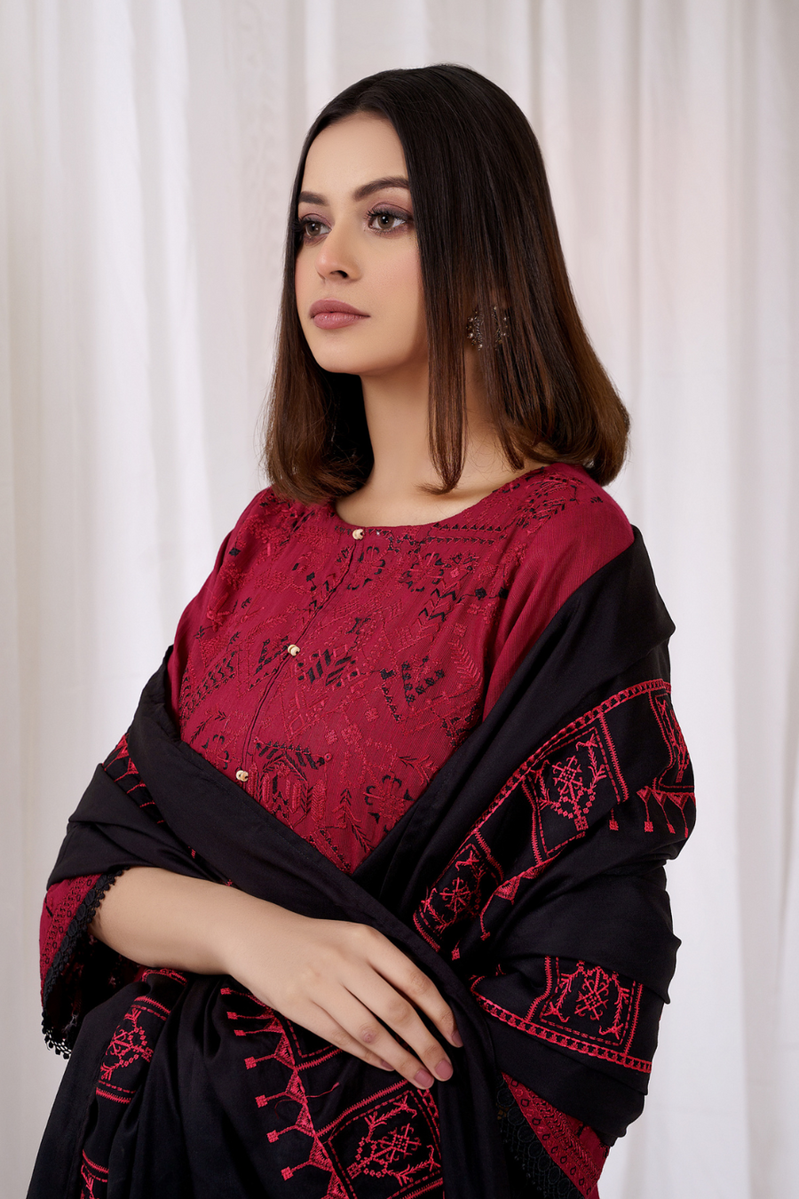 Ittehad Textiles Embroidered Khaddar Unstitched 3Pc Suit LF-EMKH-001
