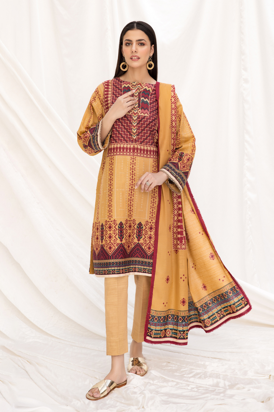 Ittehad Textiles Printed Khaddar Unstitched 2Pc Suit LF-HKHC-002B
