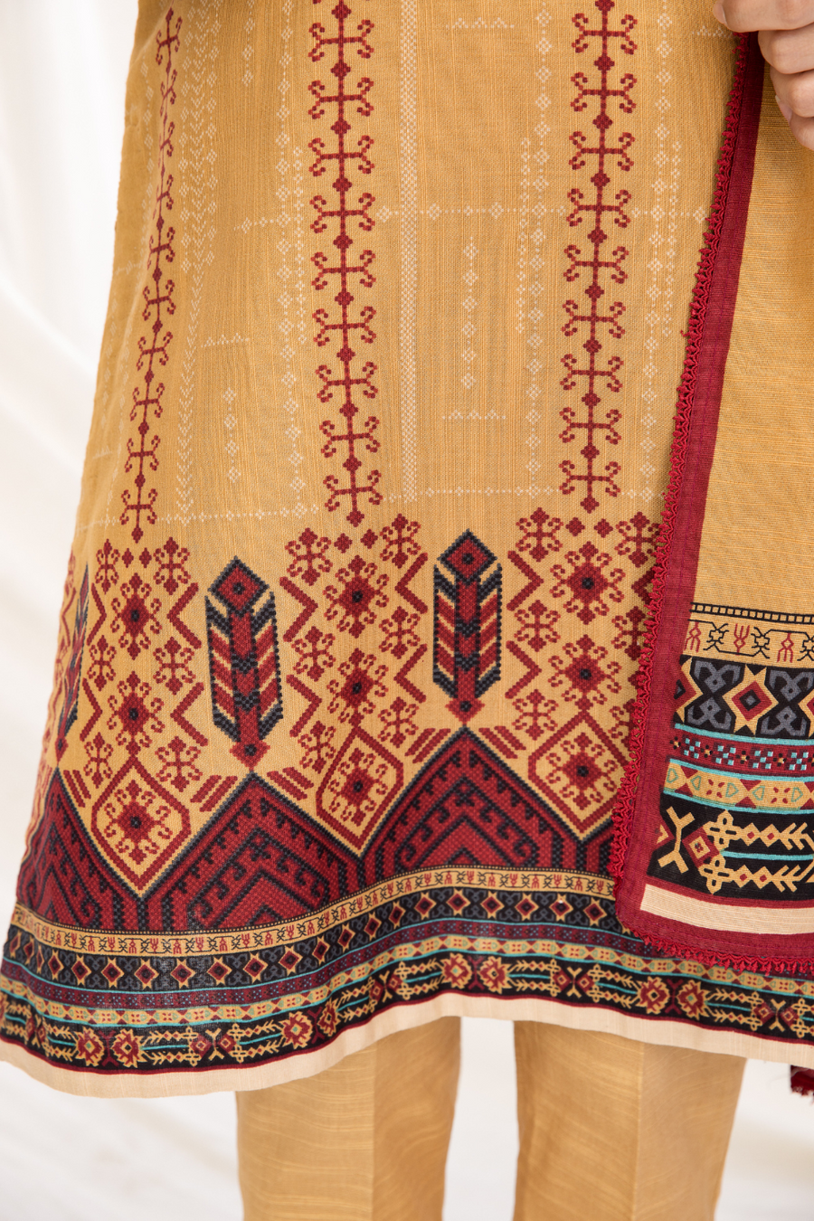 Ittehad Textiles Printed Khaddar Unstitched 2Pc Suit LF-HKHC-002B