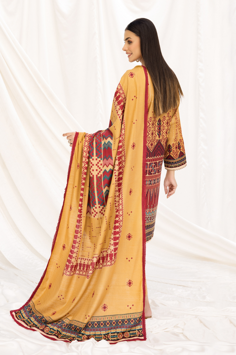 Ittehad Textiles Printed Khaddar Unstitched 2Pc Suit LF-HKHC-002B
