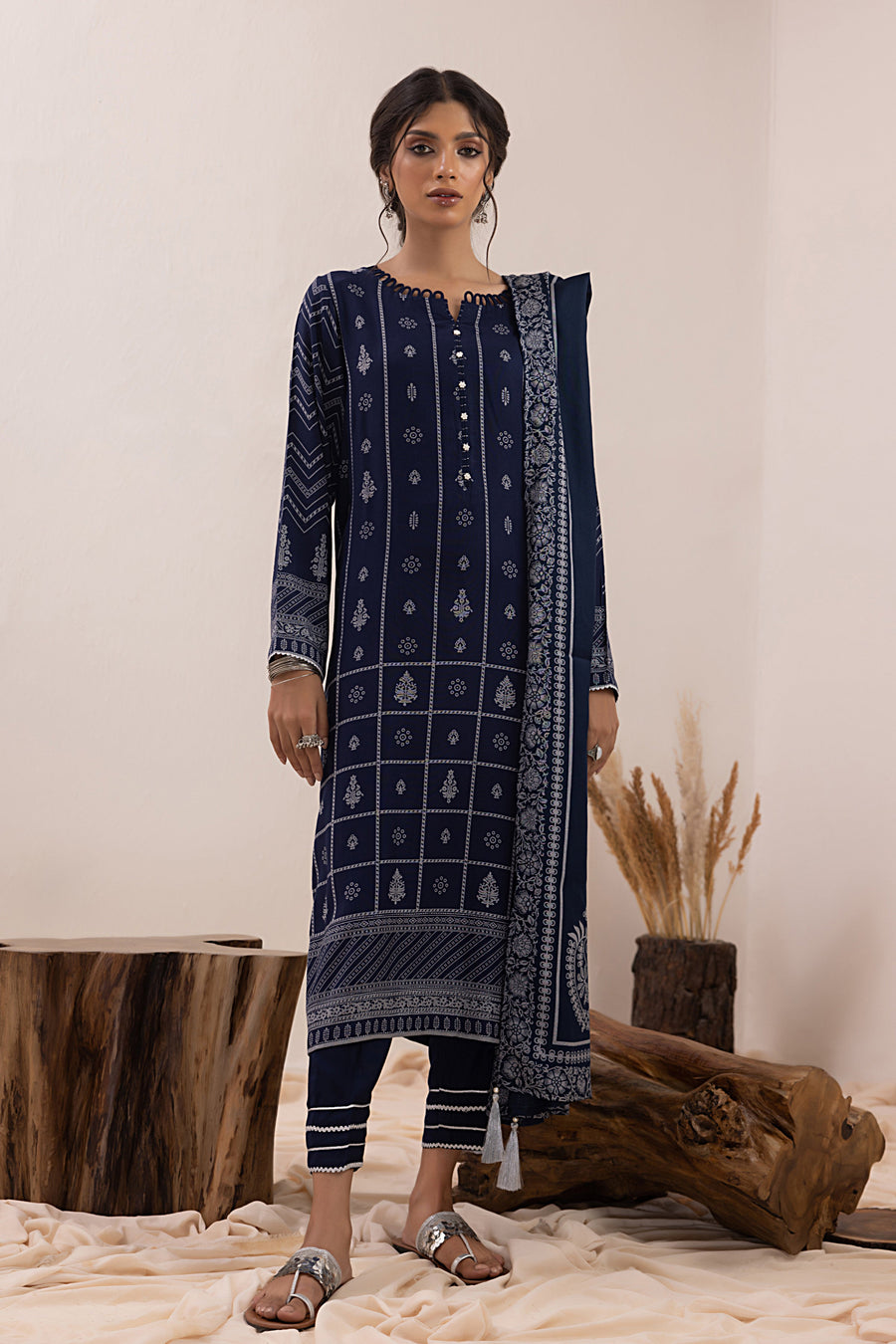 Lakhany Pashmina Printed Unstitched 3 Piece Suit LG-AM-0050-A