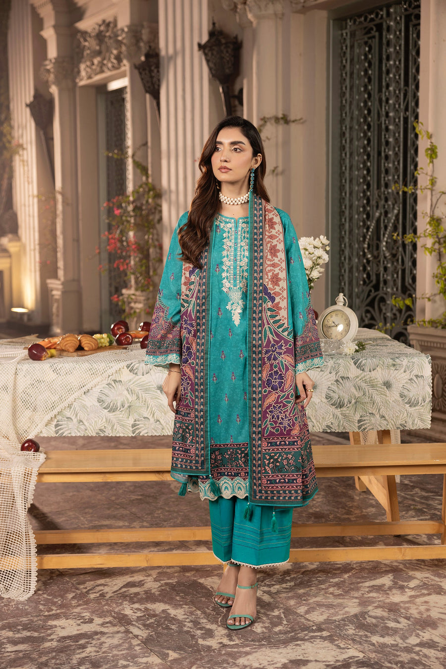 Lakhany Komal Embroidered Lawn Unstitched 3Pc Suit LG-AR-0131