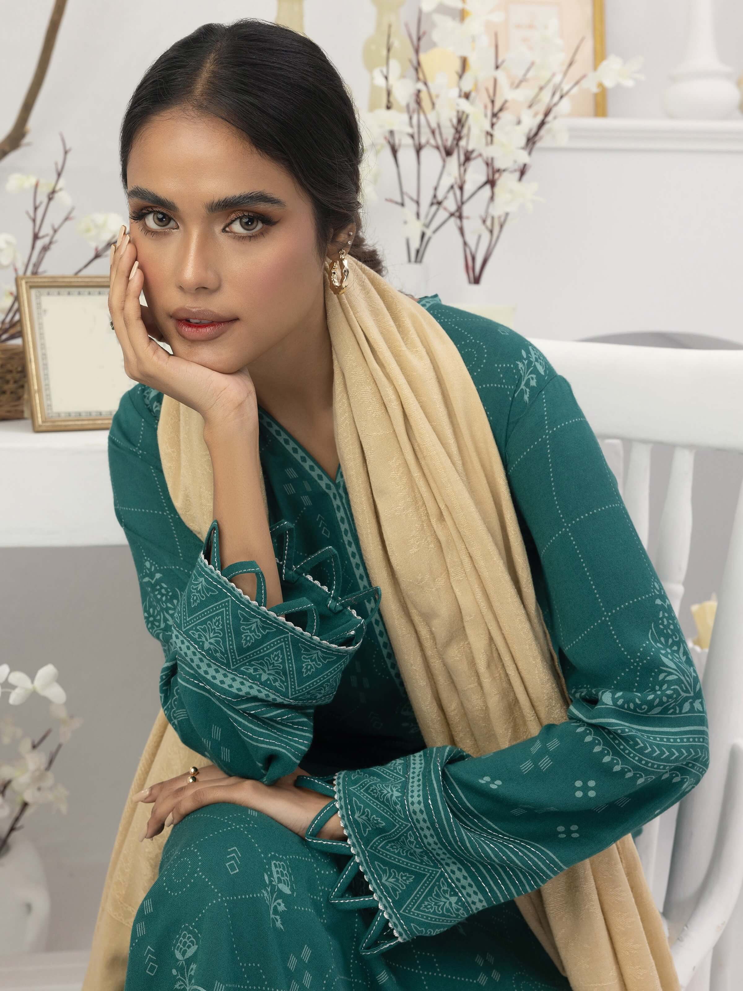Lakhany by LSM Pashmina Printed Unstitched 3Pc Suit LG-EA-0476-A