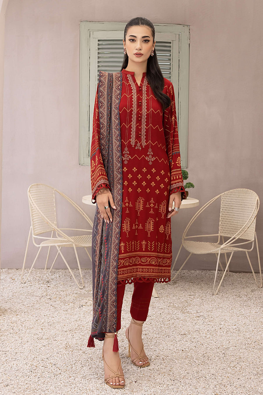 Lakhany Dareechay Embroidered Pashmina Unstitched 3Pc Suit LG-EA-0490
