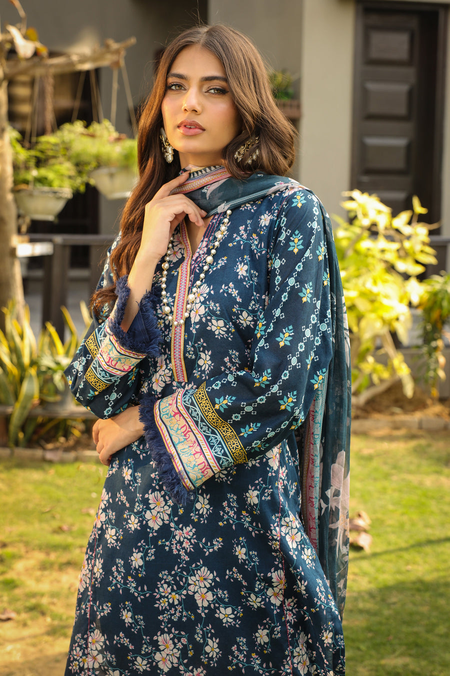 Komal Prints by Lakhany Unstitched Printed Lawn 3Pc Suit LG-IZ-0088-B