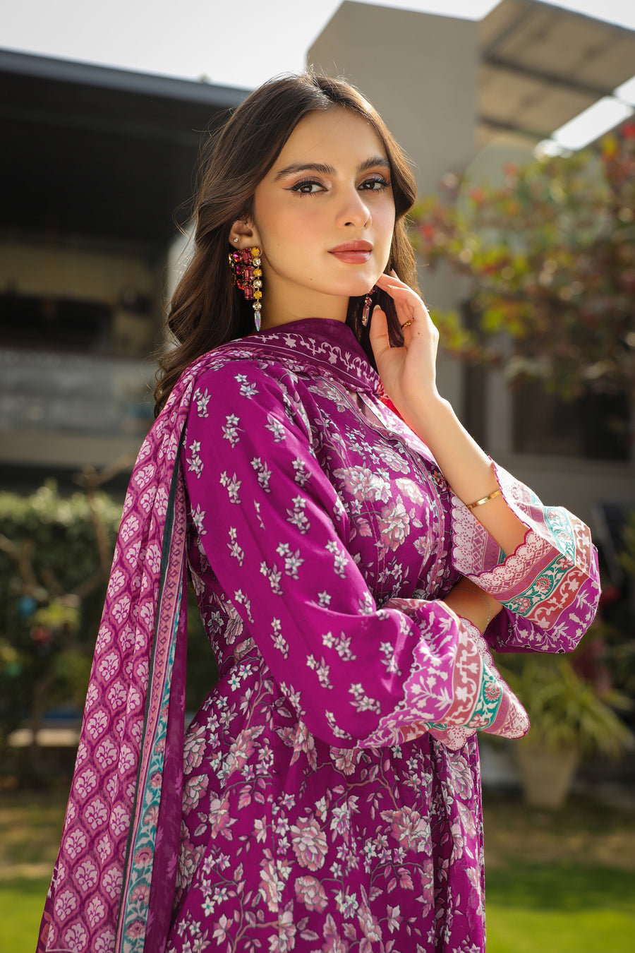 Komal Prints by Lakhany Unstitched Printed Lawn 3Pc Suit LG-IZ-0147-B