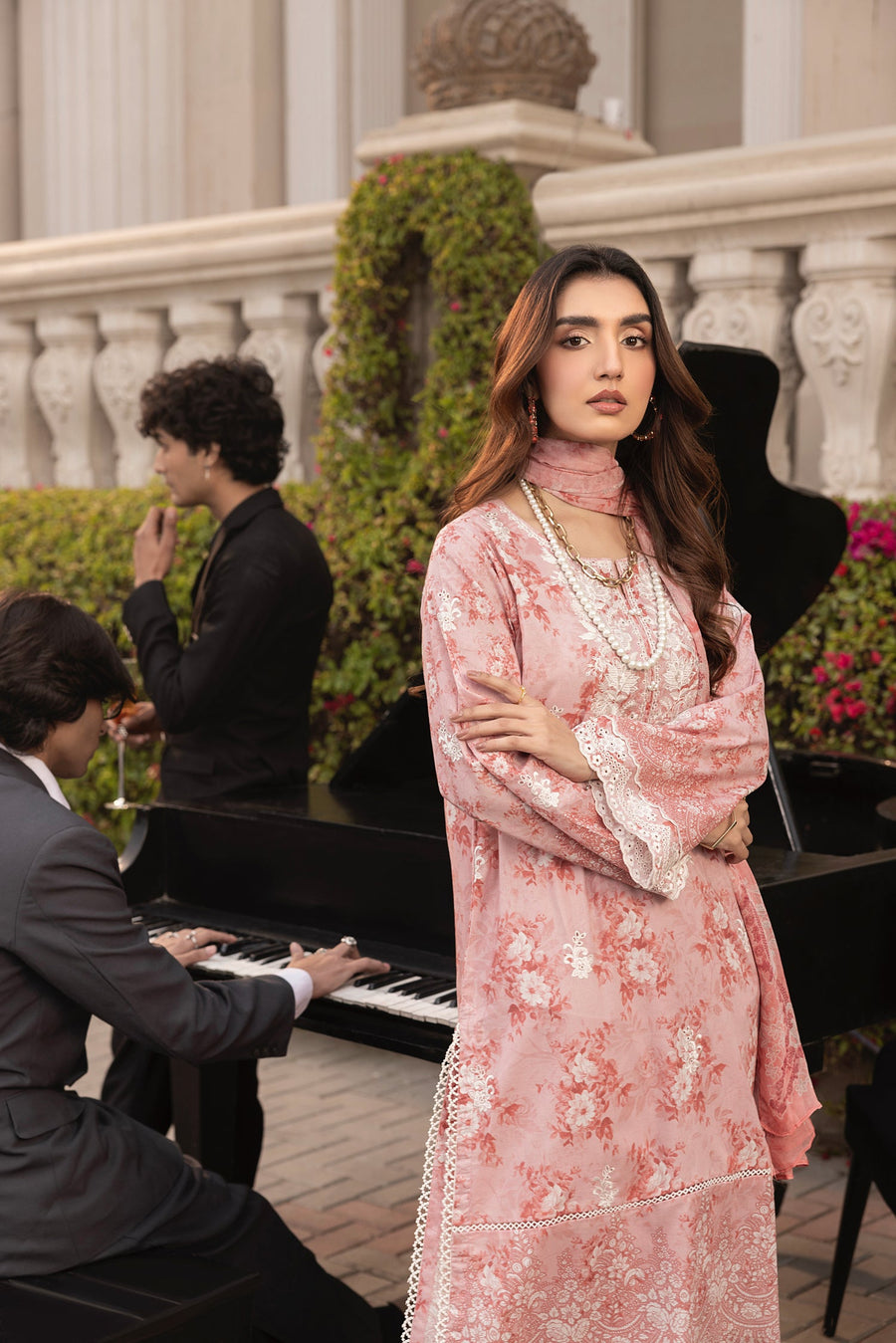 Lakhany Komal Embroidered Lawn Unstitched 3Pc Suit LG-MM-0252