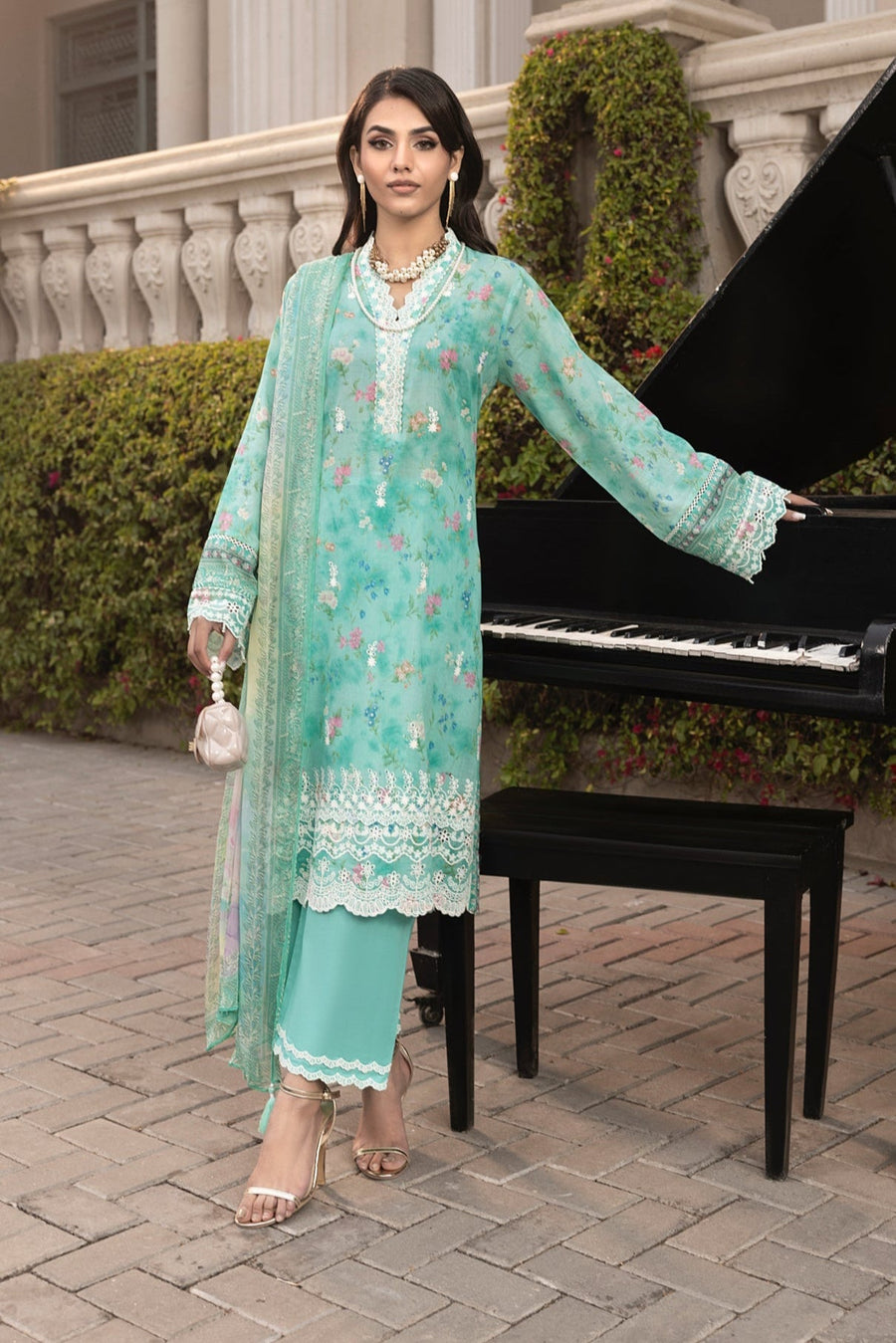 Lakhany Komal Embroidered Lawn Unstitched 3Pc Suit LG-MM-0253