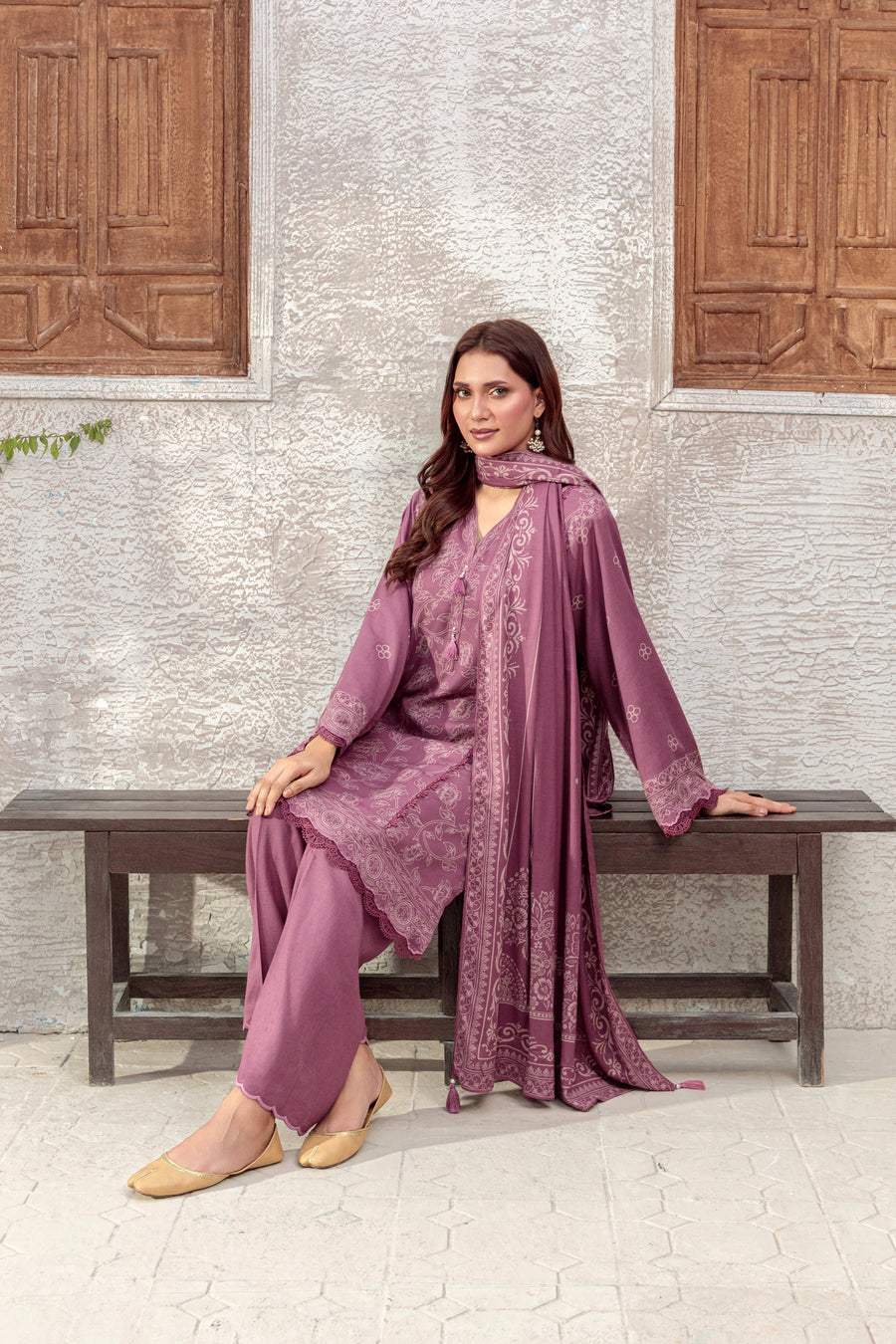Lakhany Printed Pashmina Unstitched 3Pc Suit LG-RK-0091-C