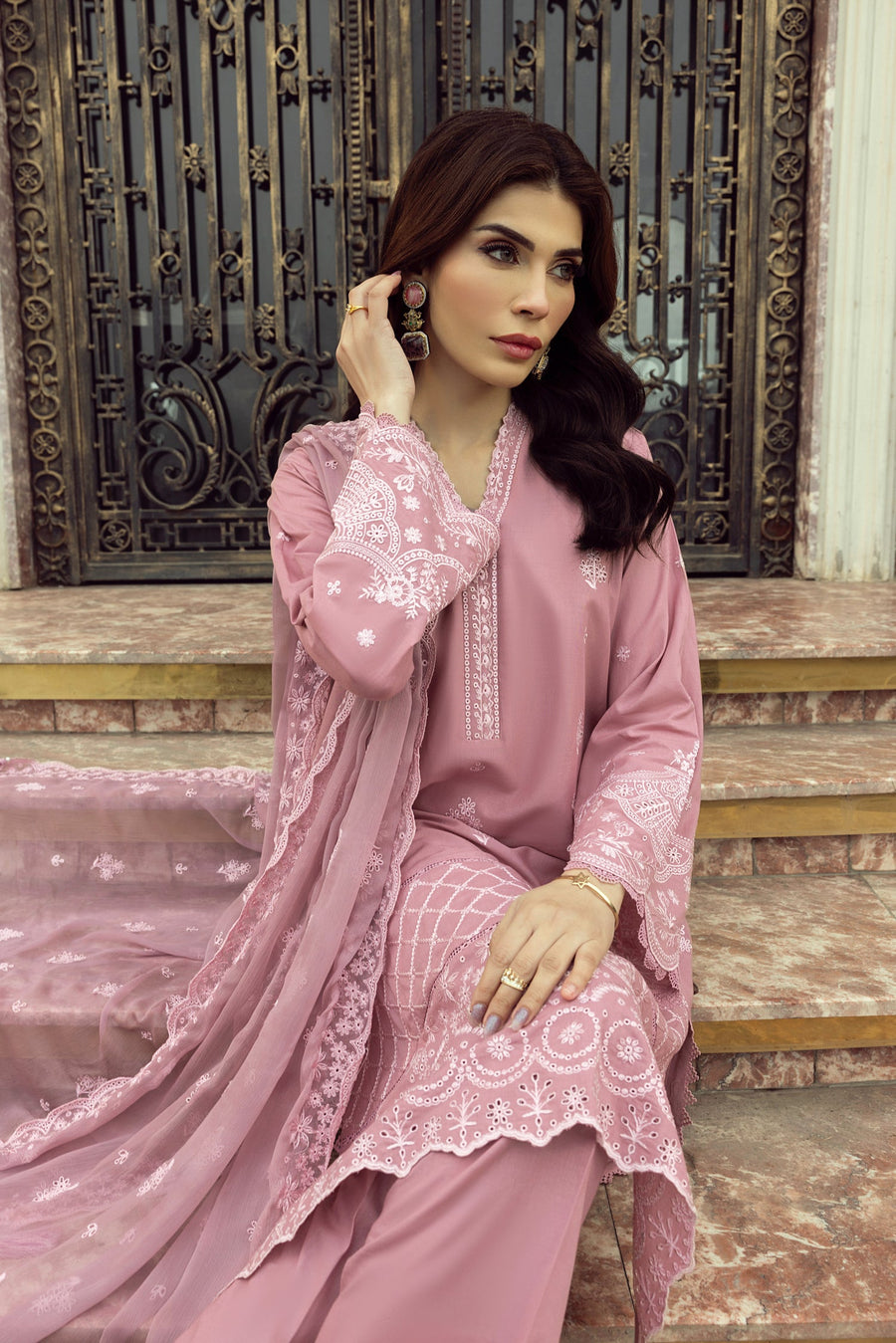 Lakhany Embroidered Luxury Lawn Unstitched 3Pc Suit LG-RL-0169