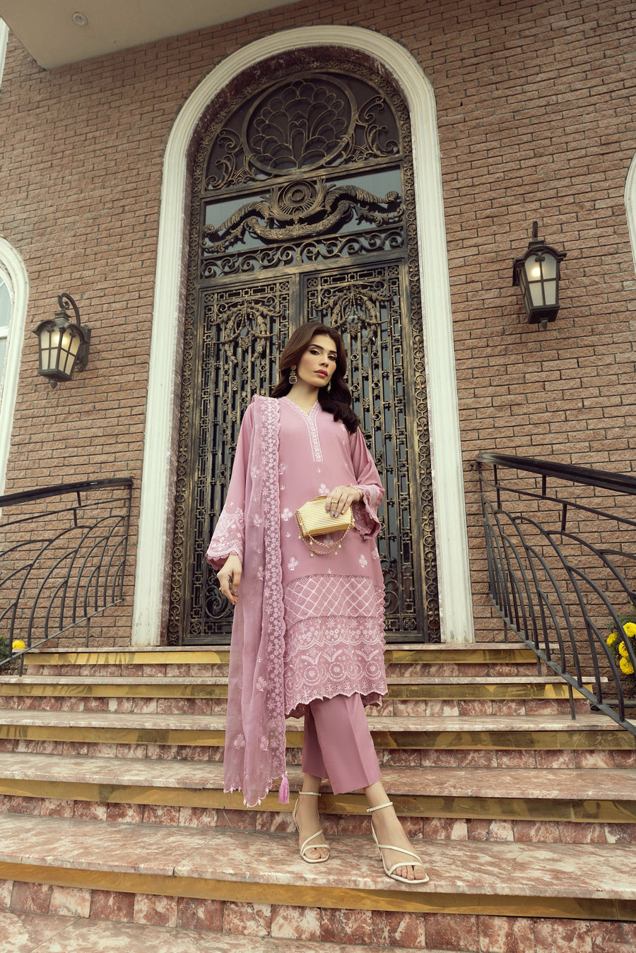 Lakhany Embroidered Luxury Lawn Unstitched 3Pc Suit LG-RL-0169