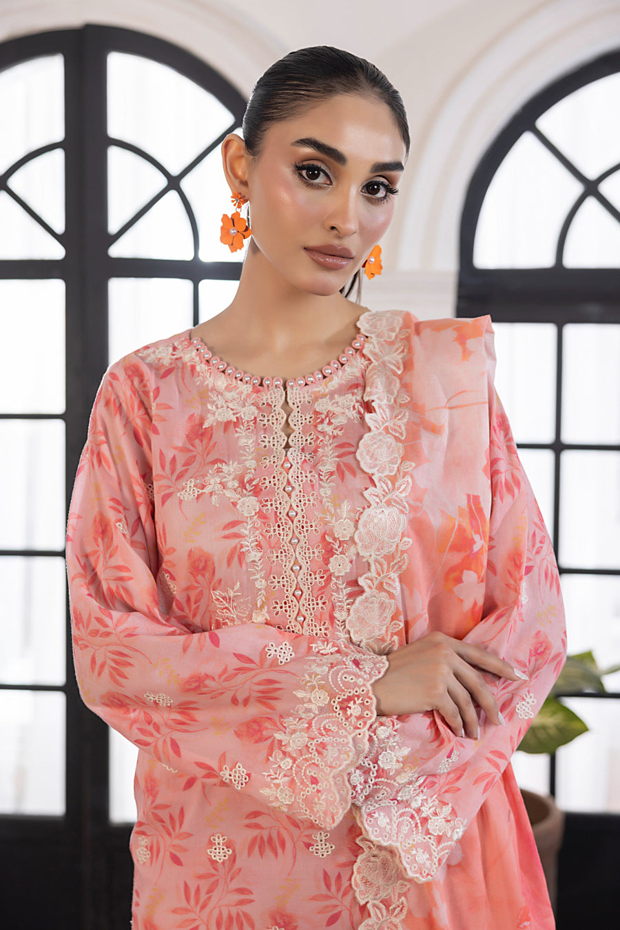 Lakhany Essentials Embroidered Lawn Unstitched 3Pc Suit LG-RL-0209