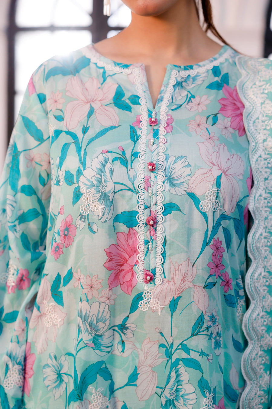 Lakhany Essentials Embroidered Lawn Unstitched 3Pc Suit LG-RL-0210