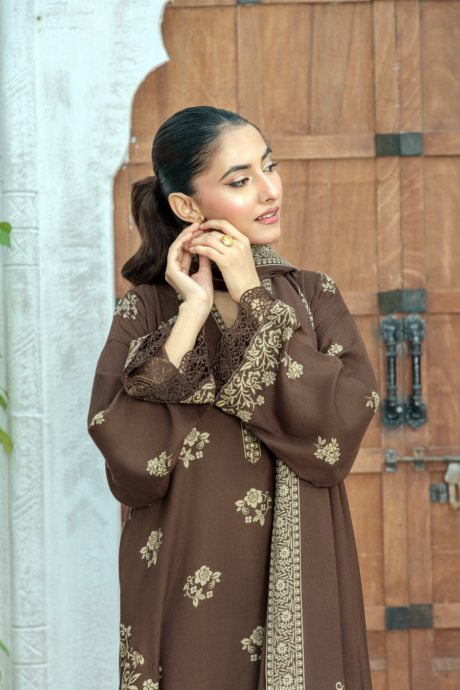 Lakhany Printed Pashmina Unstitched 3Pc Suit LG-RL-0335-C