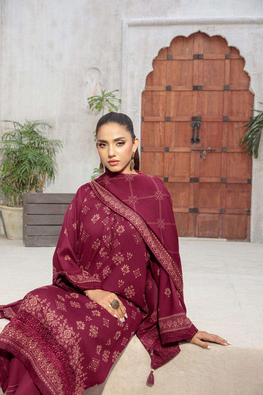 Lakhany Printed Pashmina Unstitched 3Pc Suit LG-RL-0346-A