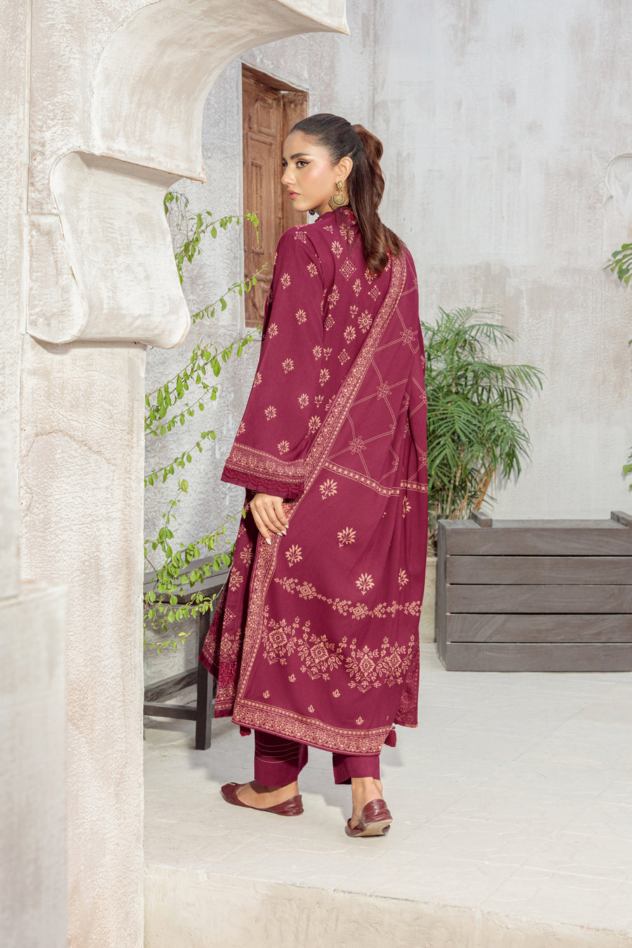 Lakhany Printed Pashmina Unstitched 3Pc Suit LG-RL-0346-A