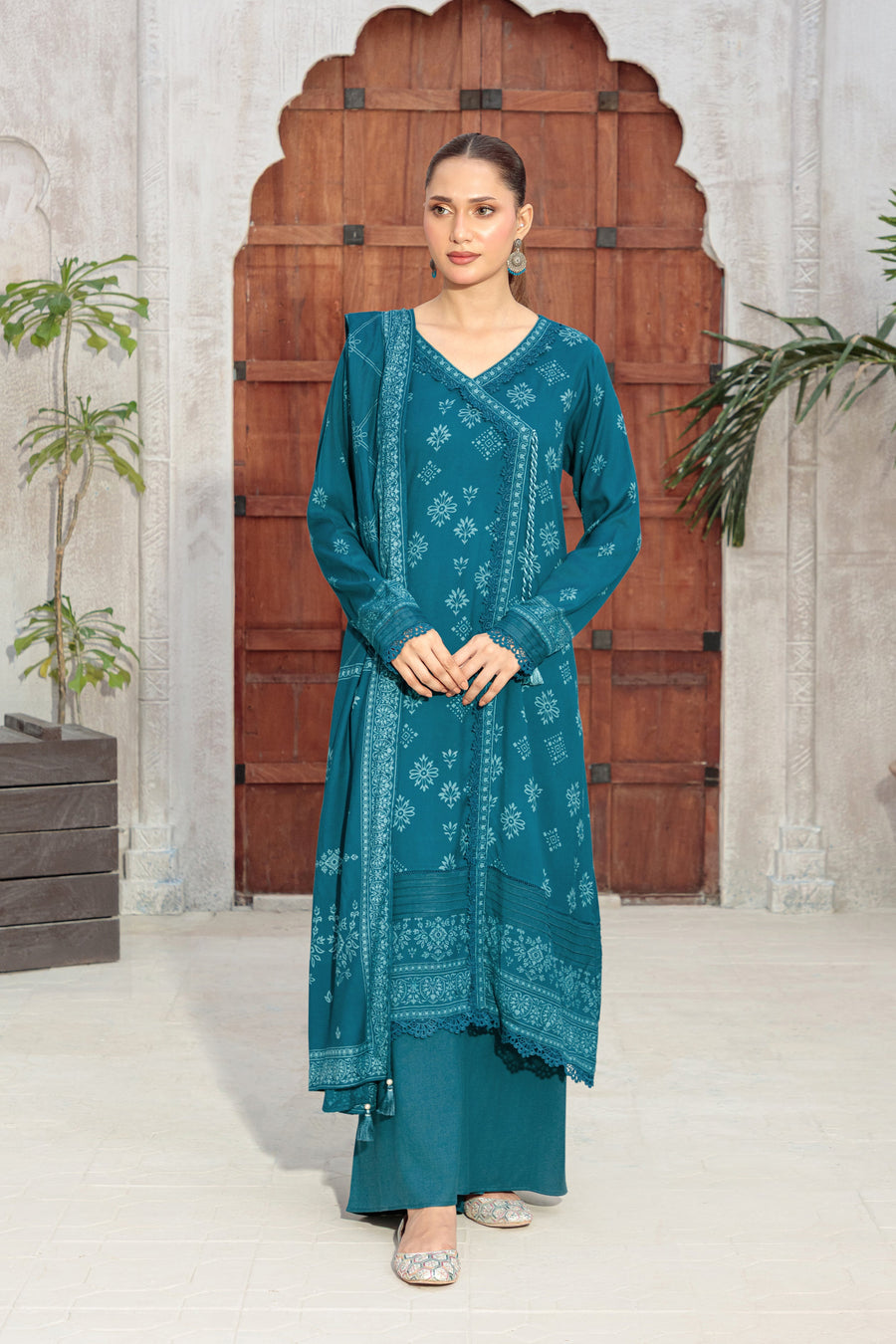 Lakhany Printed Pashmina Unstitched 3Pc Suit LG-RL-0346-C