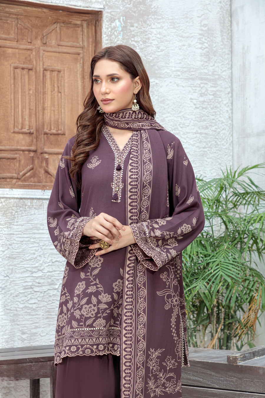 Lakhany Printed Pashmina Unstitched 3Pc Suit LG-SG-0035-A
