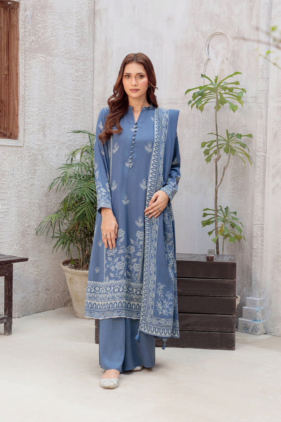 Lakhany Printed Pashmina Unstitched 3Pc Suit LG-SG-0035-B