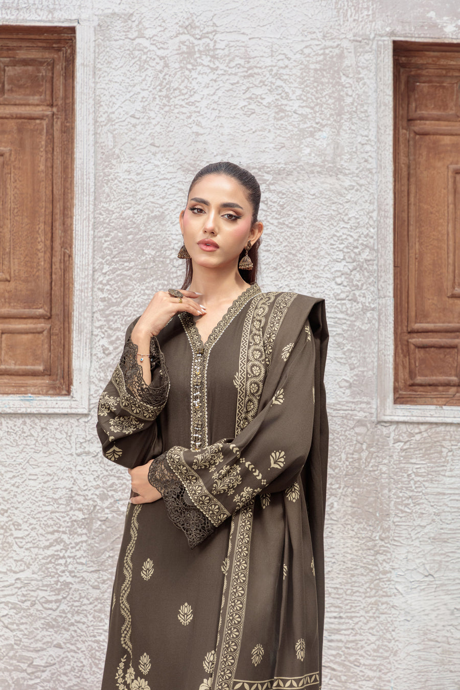 Lakhany Printed Pashmina Unstitched 3Pc Suit LG-SG-0039-B