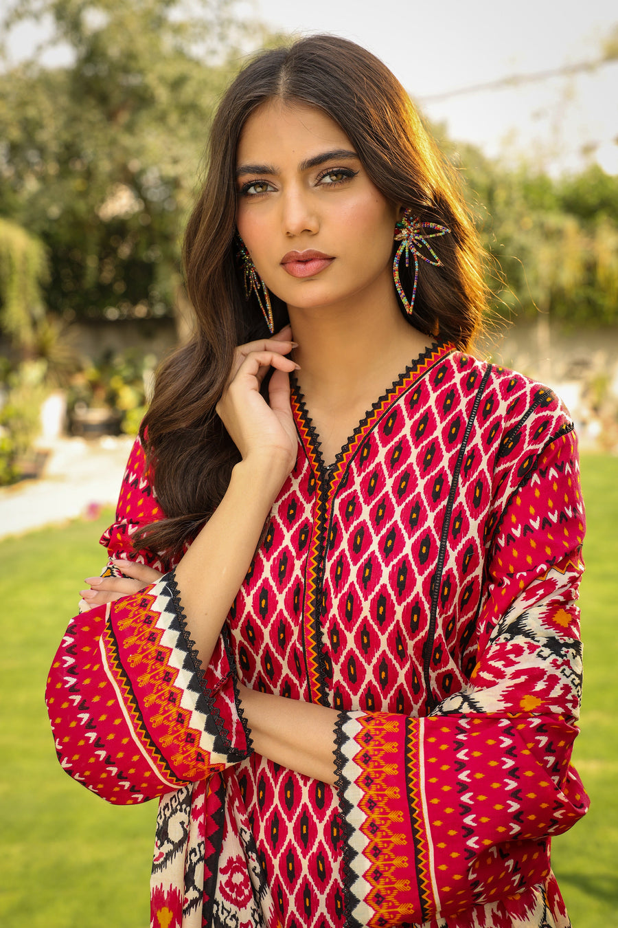 Komal Prints by Lakhany Unstitched Printed Lawn 3Pc Suit LG-SR-0176-A