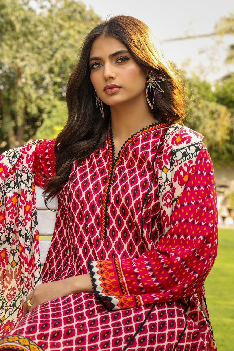Komal Prints by Lakhany Unstitched Printed Lawn 3Pc Suit LG-SR-0176-A