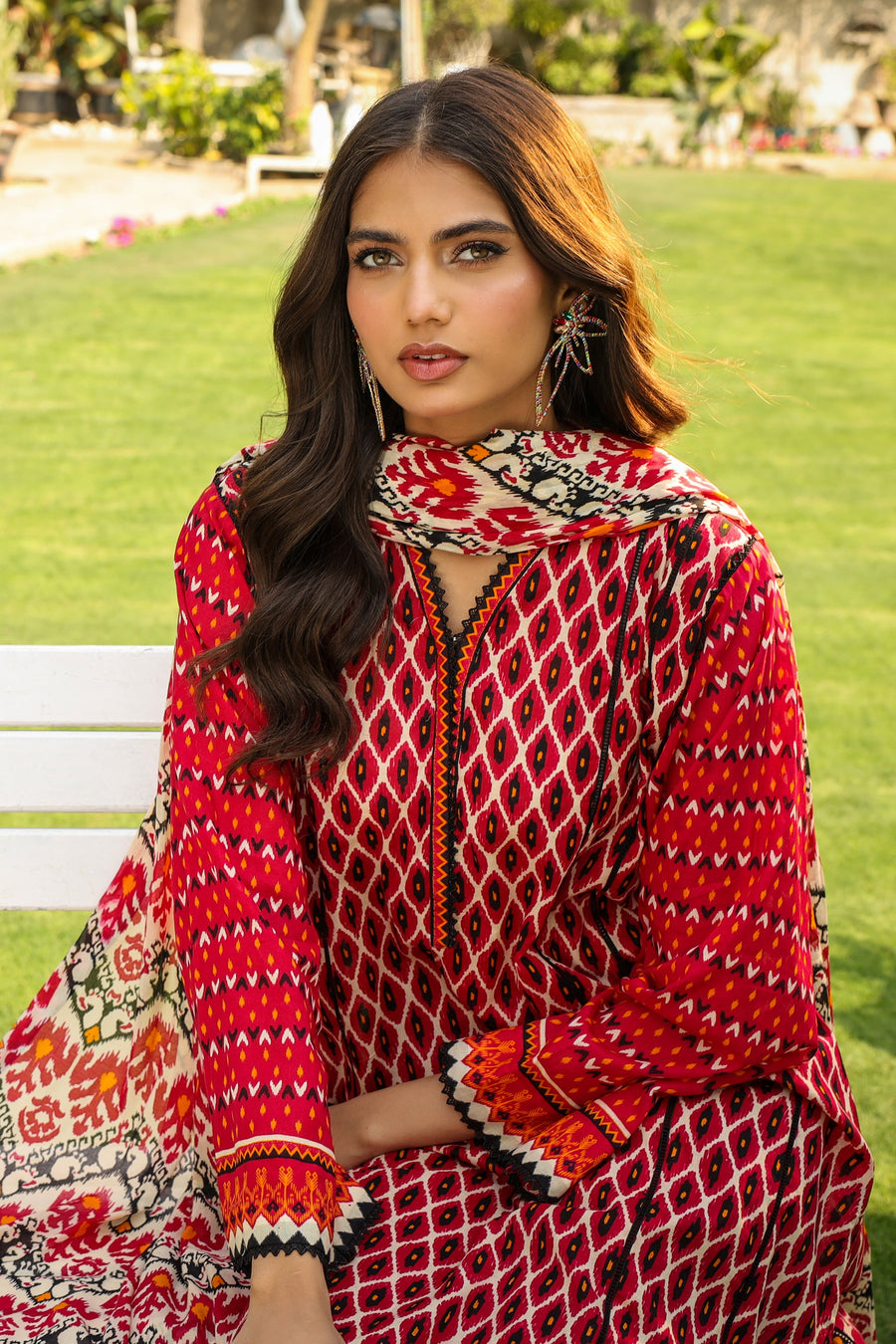 Komal Prints by Lakhany Unstitched Printed Lawn 3Pc Suit LG-SR-0176-A