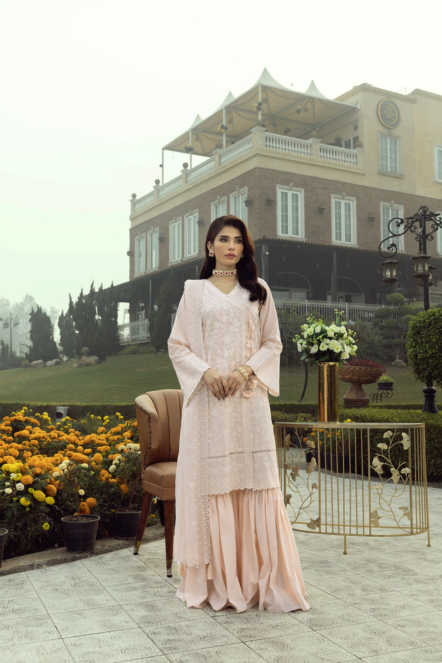 Lakhany Embroidered Luxury Lawn Unstitched 3Pc Suit LG-UB-0126