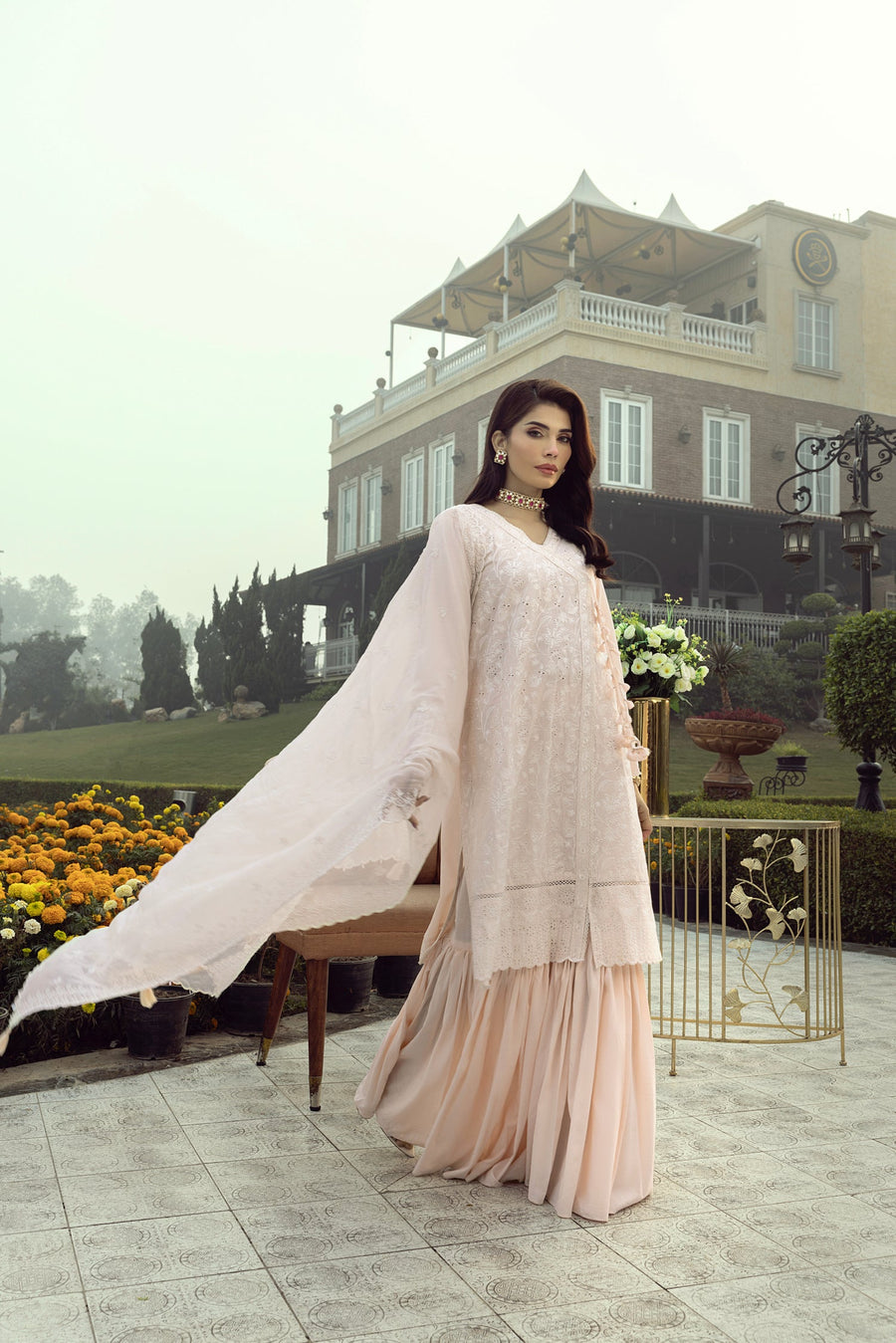 Lakhany Embroidered Luxury Lawn Unstitched 3Pc Suit LG-UB-0126