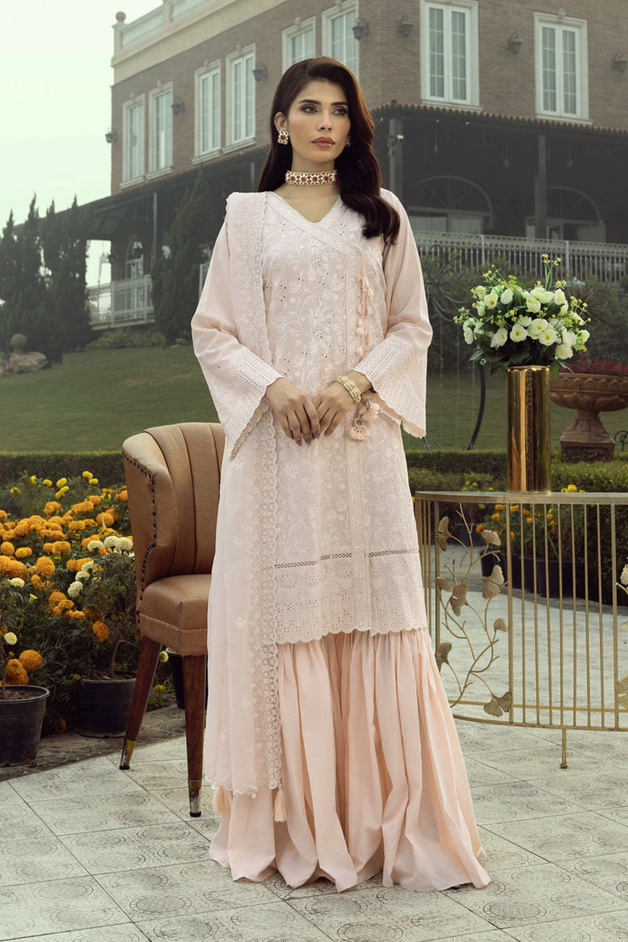 Lakhany Embroidered Luxury Lawn Unstitched 3Pc Suit LG-UB-0126