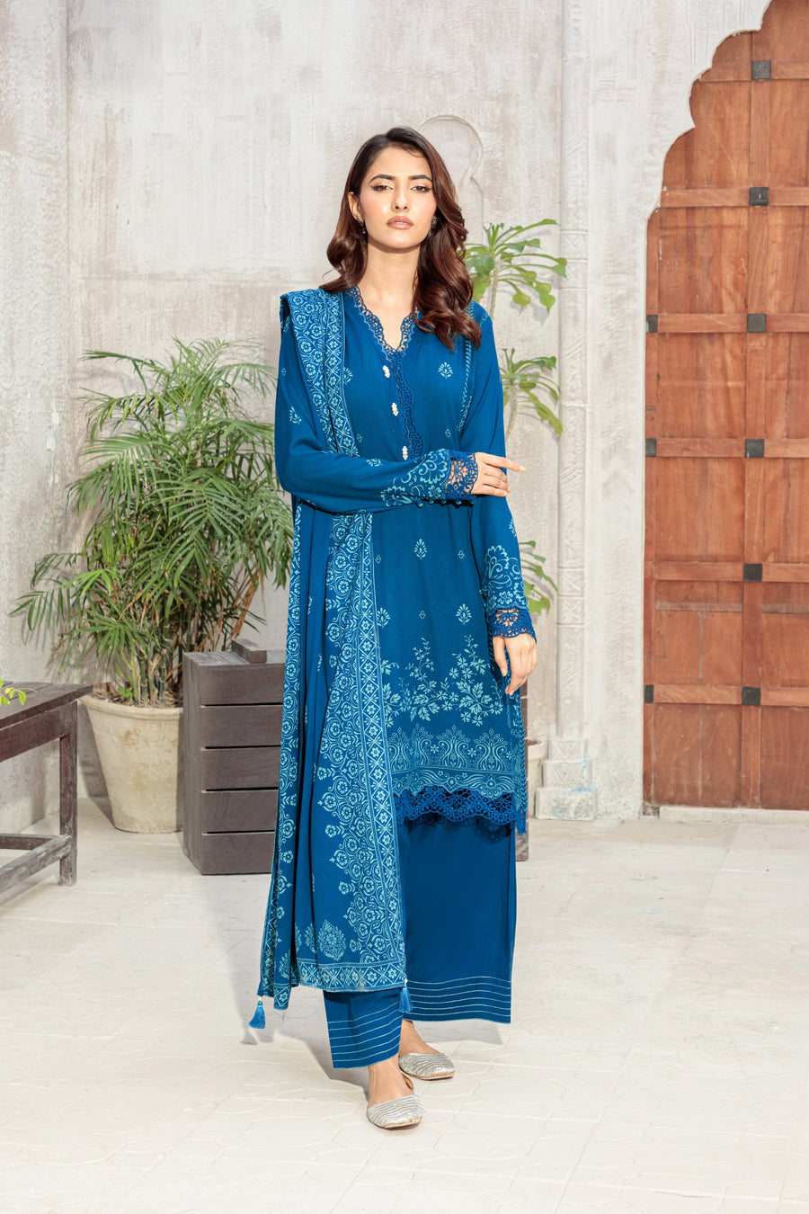 Lakhany Printed Pashmina Unstitched 3Pc Suit LG-UB-0259-A