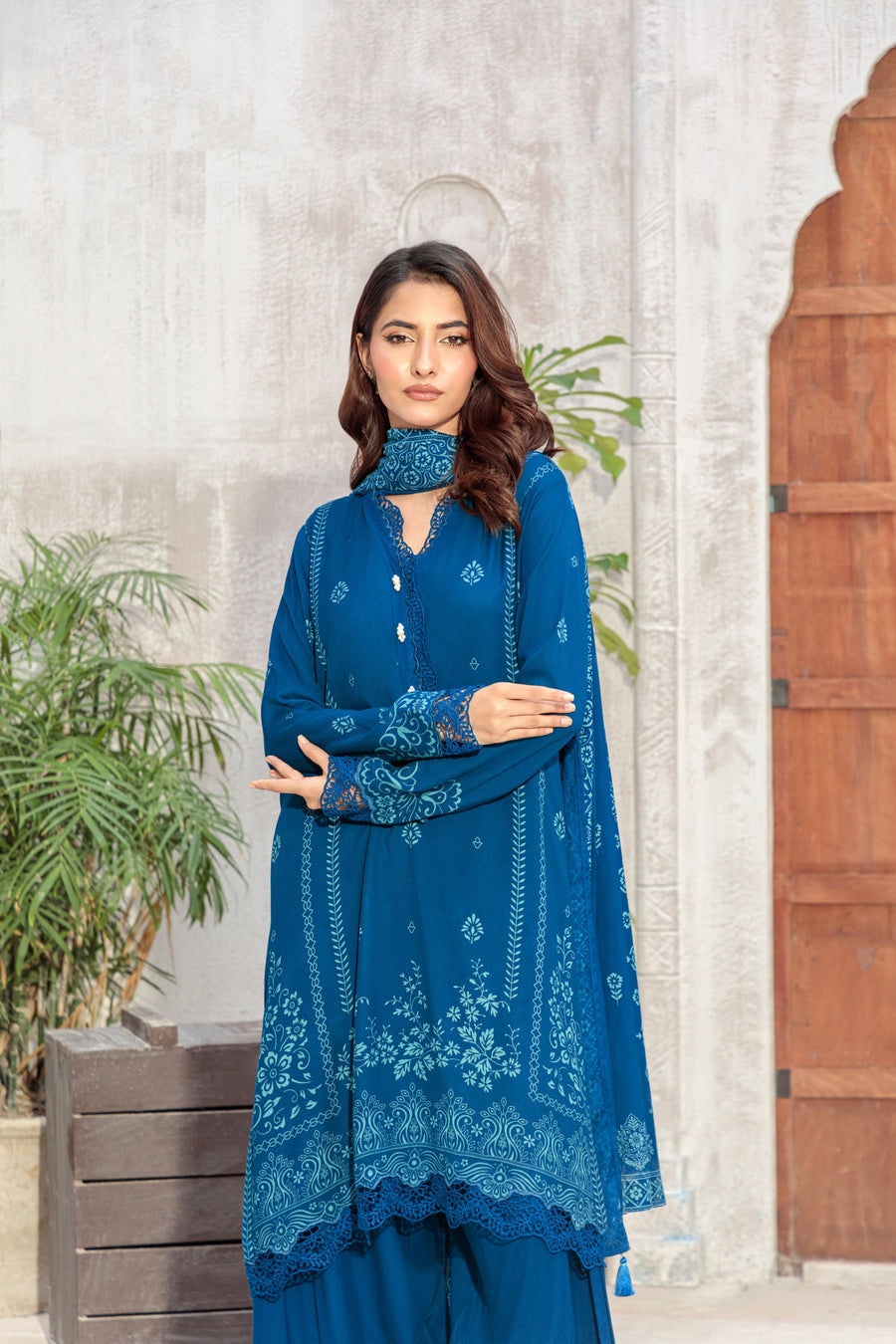 Lakhany Printed Pashmina Unstitched 3Pc Suit LG-UB-0259-A