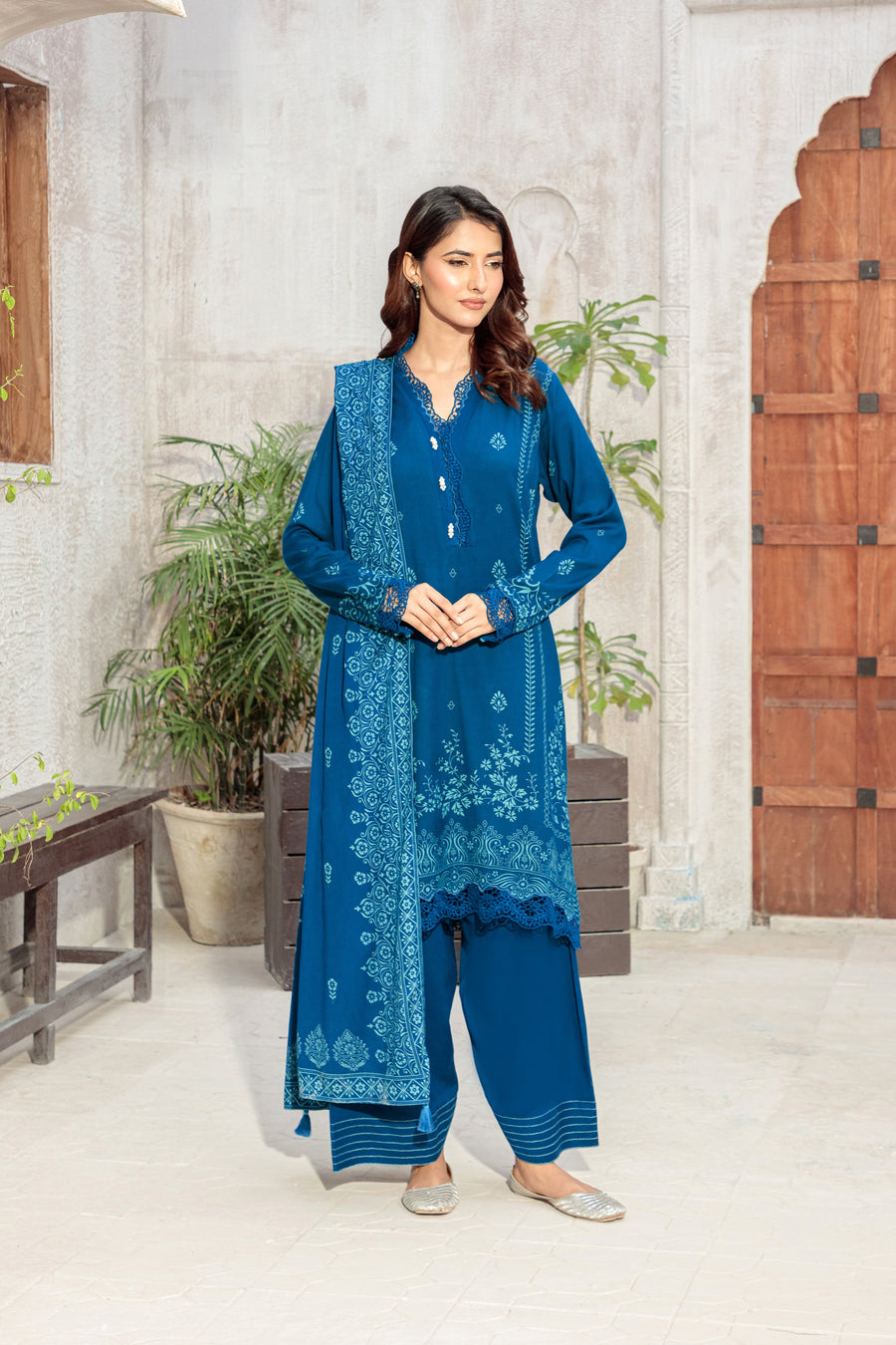 Lakhany Printed Pashmina Unstitched 3Pc Suit LG-UB-0259-A
