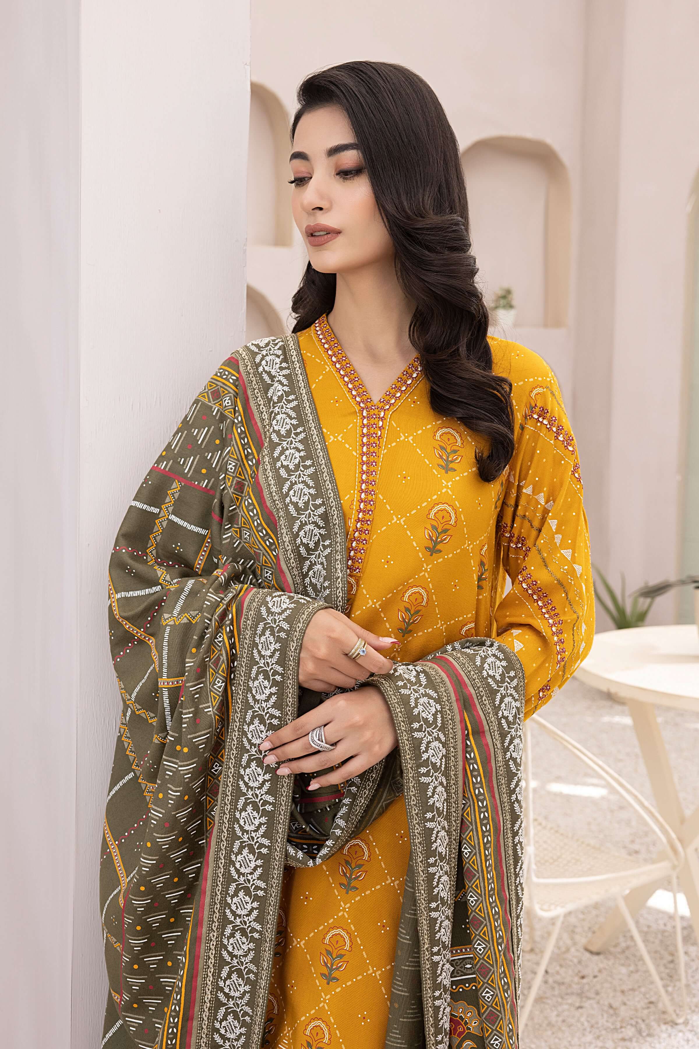 Lakhany Dareechay Embroidered Pashmina Unstitched 3Pc Suit LG-ZH-0100