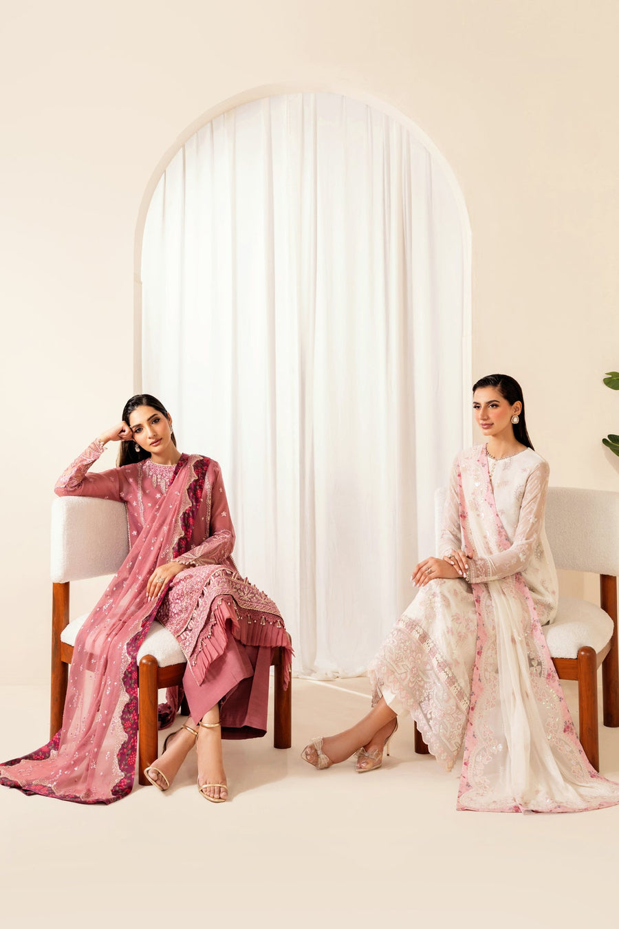 Xenia Formals Embroidered Chiffon Unstitched 3Pc Suit XF-983 LUMEN