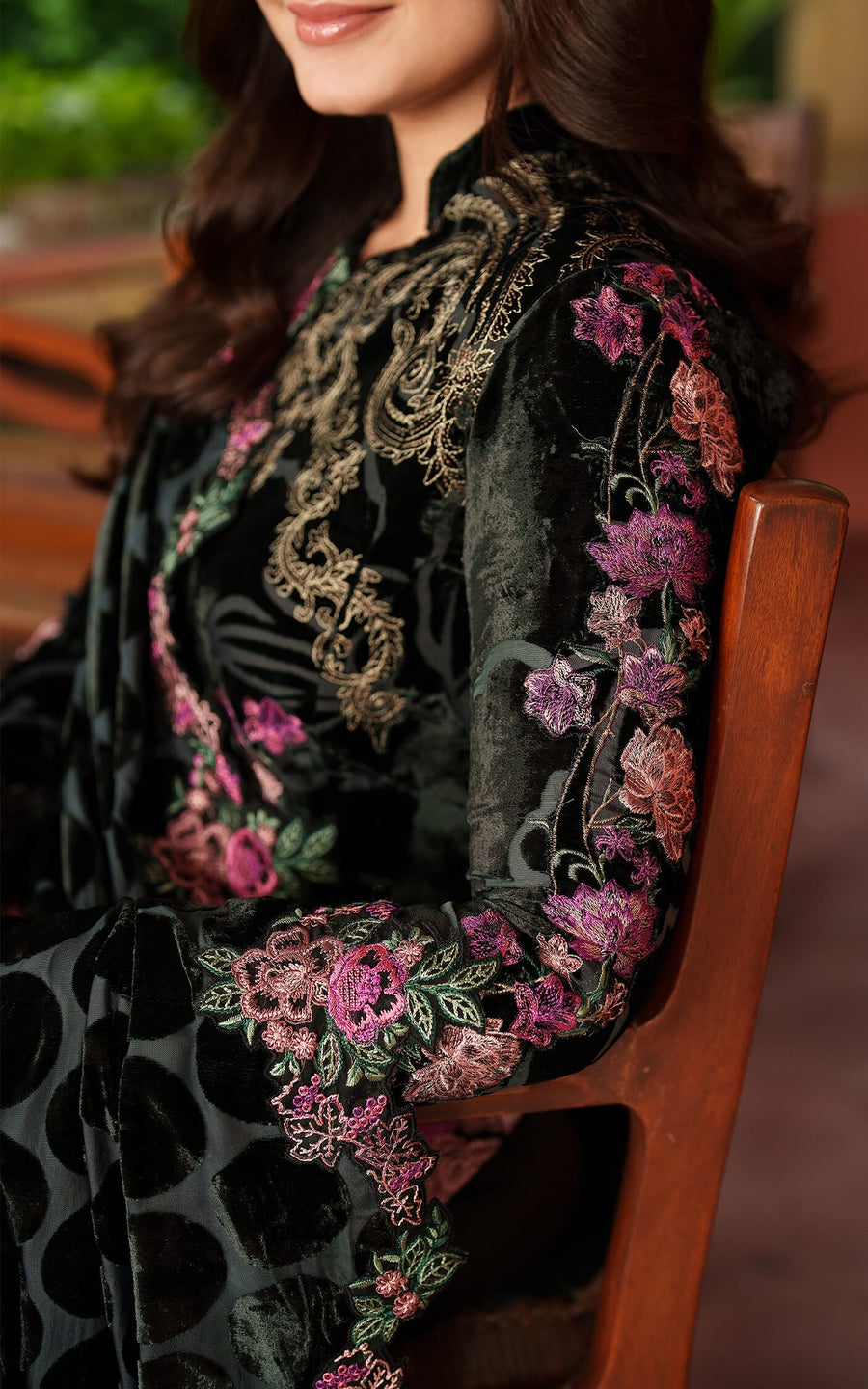 Asifa & Nabeel Pashmina Luxe Unstitched Embroidered 3Pc Suit LWC25-02 Eira