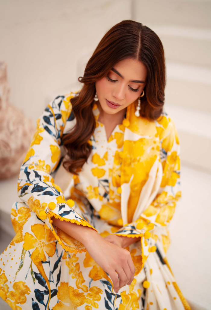 Humdum La vie Printed Khaddar Unstitched 3Pc Suit D-02