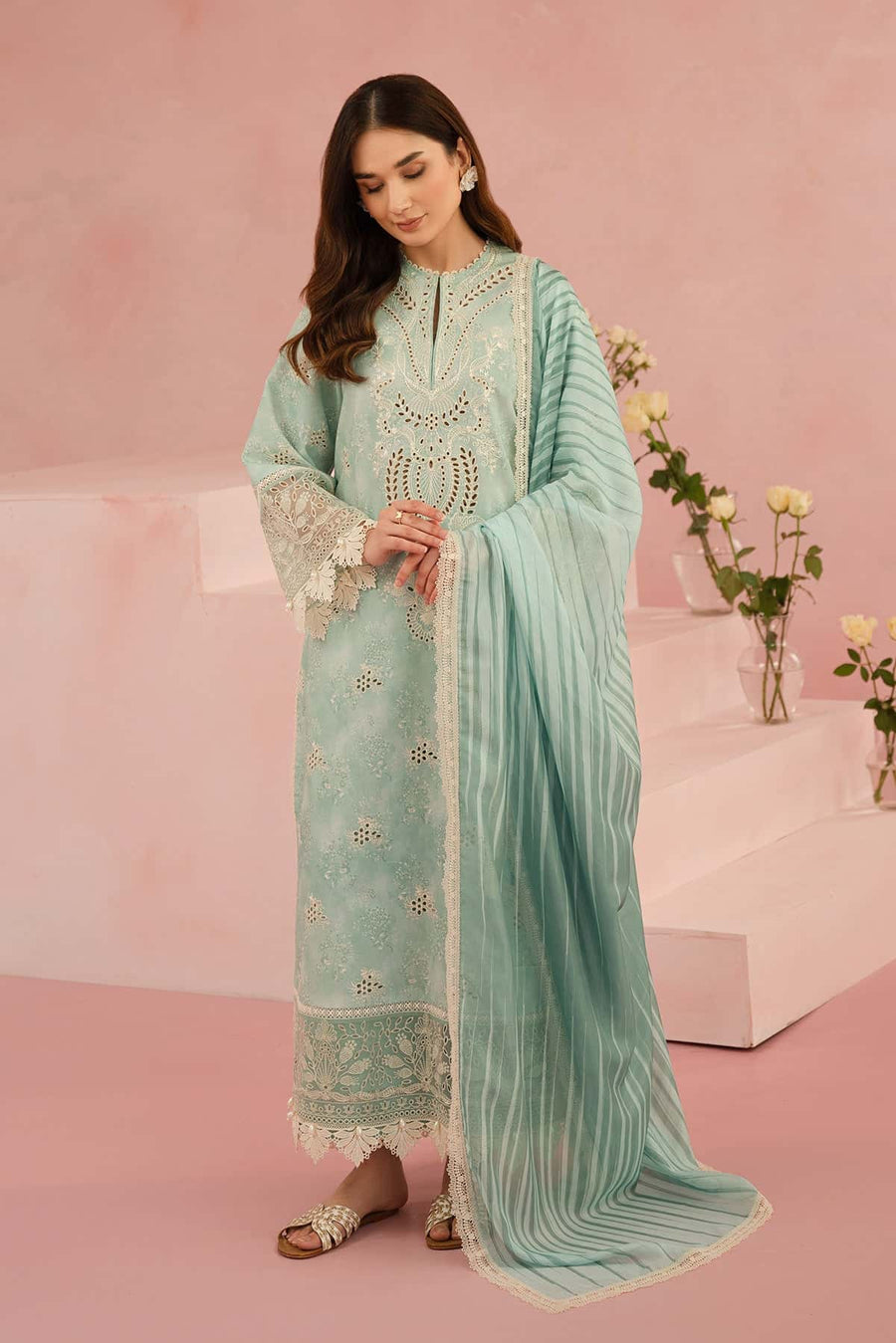 Afrozeh Floral Charm Embroidered Lawn Unstitched 3Pc Suit AL-25-V5-02 Leonora