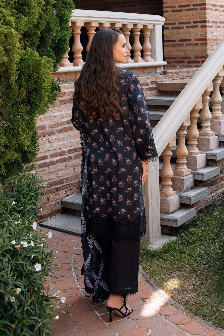 Afrozeh Damask The Holiday Unstitched Lawn 3Pc Suit AL-25-V2-07A LORIEN