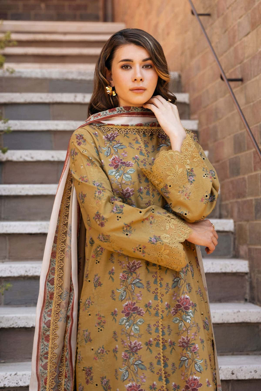 Afrozeh Damask The Holiday Unstitched Lawn 3Pc Suit AL-25-V2-07B LORIEN
