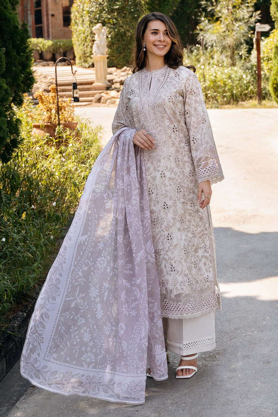 Afrozeh Damask The Holiday Unstitched Lawn 3Pc Suit AL-25-V2-03A LUNEТТА